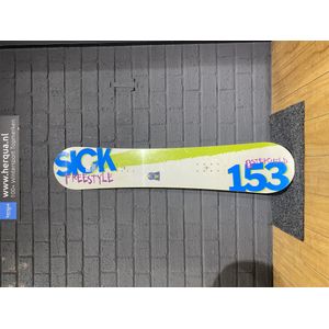 Herqua Sick Freestyle Tweedehands Snowboard Wit 153