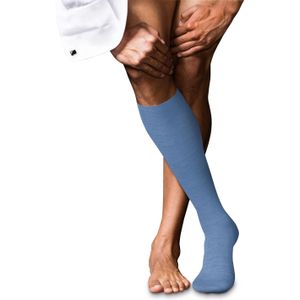 FALKE No. 6 Finest Merino & Silk heren kniekousen, ijsblauw (arcticblue)