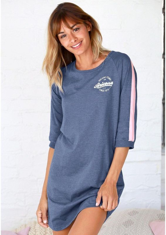 Arizona Nachthemd in college-look met folieprint