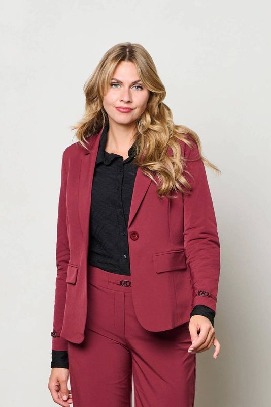 &Co Woman travelstof getailleerde blazer donkerrood