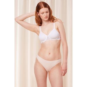 Triumph voorgevormde beugelbh Modern Lace wit
