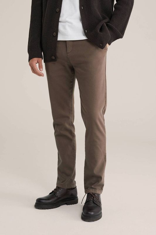 Fundamentals - Heren Slim fit chino van premium bi-stretch - Slim Fit - Kaneelbruin - Katoen - Maat: 28/30