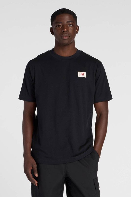 New Balance - T-shirt - Zwart/Rood