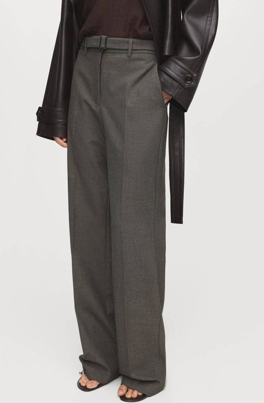 Mango flared regular waist flared broek grijsbruin