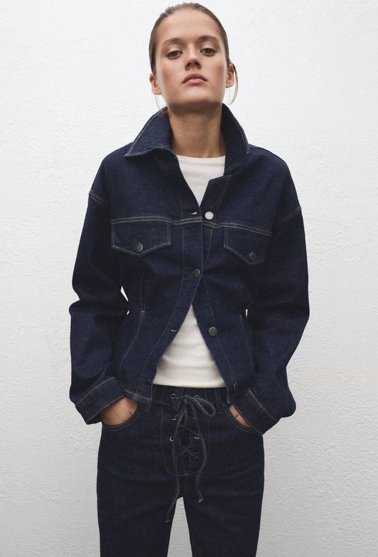 MANGO Tussenjas 'Flor'  blauw denim