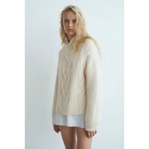 Mango gebreide trui ecru met kabels