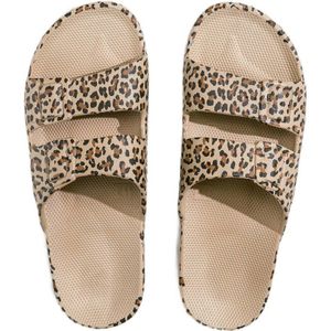 Freedom Moses slippers met panterprint beige