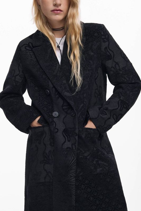 Desigual - Floral Pattern - Lange Jas - Zwart - Met Knopen Sluiting