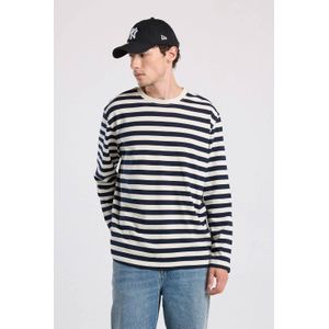 America Today longsleeve ecru