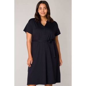 Base Level Curvy Jurk Yenta met Ceintuur Donkerblauw