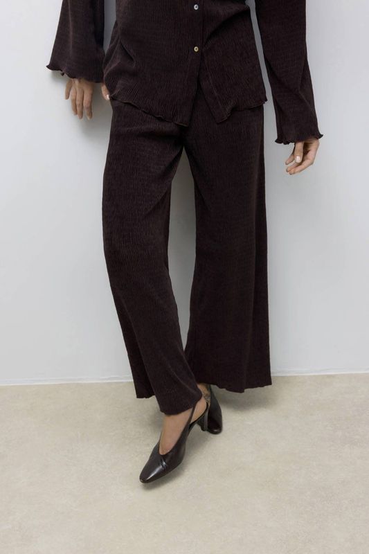 AWARE wide leg high waist casual broek donkerbruin