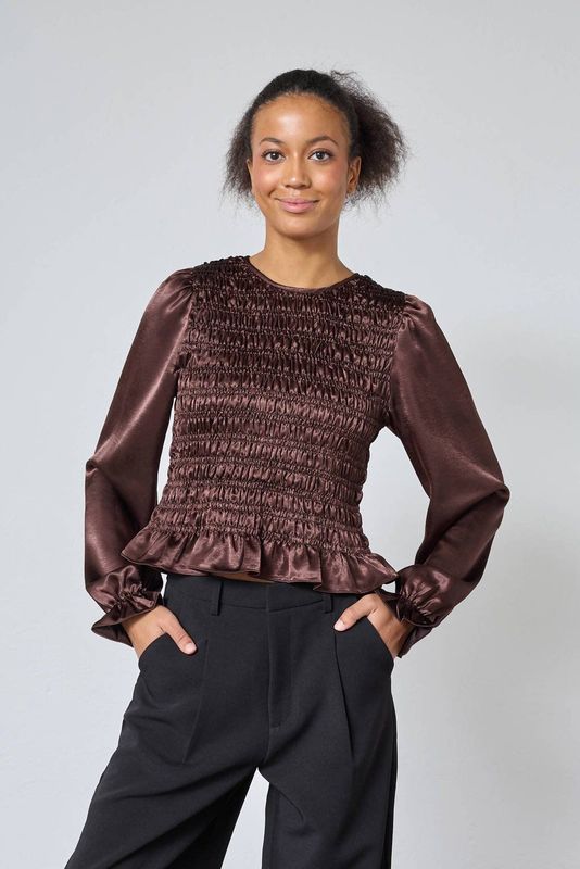 SisterS Point top bruin