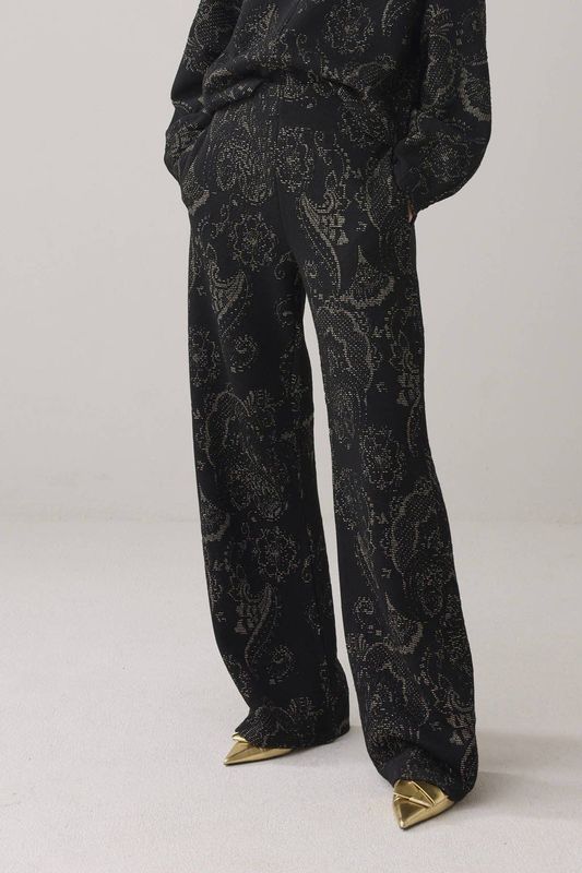 Summum - 4s2904-30735 - Broek - Glinsterend Foam Jacquard - Rechte Wijde Pijpen