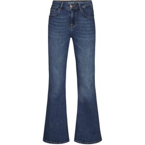 Flared jeans kopen? ✔️ De beste spijkerbroeken van 2025