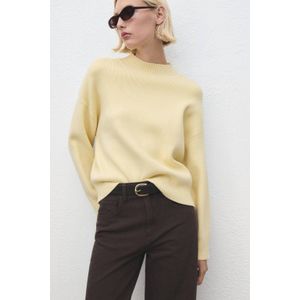 Mango pullover gebreid lichtgeel