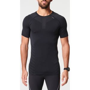 Naadloos hardloopshirt met korte mouwen voor heren run 500 comfort skin zwart