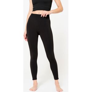 Aansluitende lange yogalegging met hoge taille