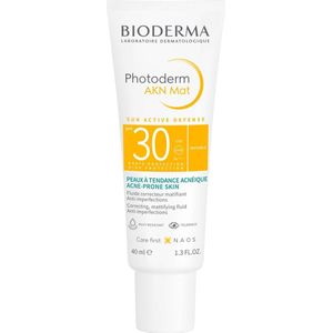 Bioderma Photoderm AKN Mat Fluide Correcteur SPF30