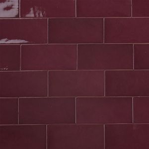 Equipe village Aubergine 6,5x13,2 cm, art 25628 - Handvorm wandtegel 6,5x13 bordeaux rood soft glans - TOZCW521