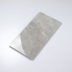 Vloertegel / wandtegel Pietra Cap zilver grijs gepolijst 30x60 gerectificeerd