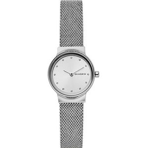 Skagen Freja Lille dameshorloge, tweewijzers uurwerk, 26 mm zilverkleurige roestvrijstalen behuizing met roestvrijstalen mesh-armband, SKW2715, zilver.