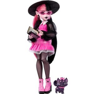 Monster High Draculaura actiepop met kat, vleermuizen, Count Fabulous, griezelige accessoires inbegrepen, om te verzamelen, speelgoed voor kinderen, vanaf 4 jaar, HRP64