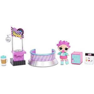 LOL Surprise Poppen voor meisjes, verzamelbaar, met 10 verrassingen en accessoires, Roller Sk8er, meubelserie 3