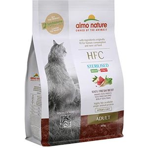Almo Nature HFC Adult Sterilised droogvoer voor katten met rundvlees, oorspronkelijk schoon voor menselijke consumptie en nu gebruikt als kattenvoer.