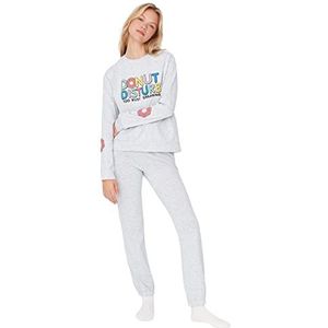 Trendyol Dames pyjama set met slogan - T-shirt en broek, grijs gemêleerd, M, grijs gemêleerd