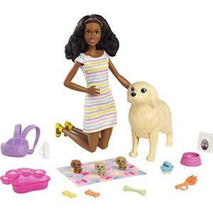 Barbie HCK76 Familie Geboorteset, met bruine pop, 1 en 3 puppy's en verzorgingsaccessoires, kinderspeelgoed, HCK76