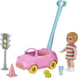 Barbie Familie Skipper babysitter autoset met mini-meisjespop, driekleurig licht en accessoires, kinderspeelgoed, GRP17