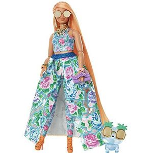 Barbie HHN14 Extra Chic pop met tweedelige bloemenoutfit, een kitten, zeer lang haar en accessoires, gewrichtspunten, speelgoed voor kinderen, vanaf 3 jaar