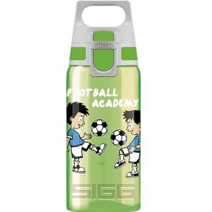 SIGG - Drinkfles voor kinderen - Viva One Football School - Geschikt voor koolzuurhoudende dranken - Lekvrij - Vaatwasmachinebestendig - BPA-vrij - Sport - Groen - 0,5 liter