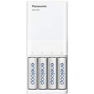 Panasonic eneloop, USB snellader met 4 eneloop AA-batterijen, voor Ni-MH AA/AAA batterijen, extra stroomvoorziening voor mobiele apparaten dankzij USB-uitgang