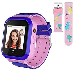 Moeder En Kinderen Een Jongen En Een Meisje Wensen Een Gelukkig Nieuwjaar Met Mobiele Telefoon Voor Videogesprekken Hun Vaders Familieleden Image204693969
