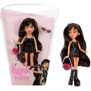 Bratz x Kylie Jenner, Modepop Day, Verzamelpop met kleding voor overdag, Accessoires en poster, Voor kinderen en verzamelaars vanaf 6 jaar