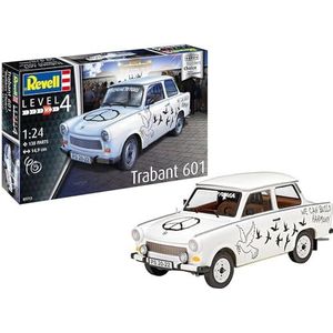 1:24 Revell 07713 Trabant 601S - Builders Choice Plastic Modelbouwpakket