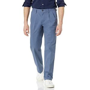 Amazon Essentials Pantalon chino plissé infroissable pour homme (disponible en grande taille large), indigo, 81,3 x 86,4 cm (l x L)