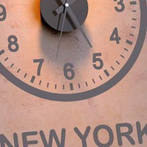 Balvi - Set wandklok World Clock, bestaande uit drie ronde horloges. London Parijs New York