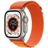 Apple Horloge Ultra GPS + Cellular, 49 mm titanium behuizing met oranje Alpine gesp - groot Fitnesstracker, zeer nauwkeurige GPS, lange batterijduur