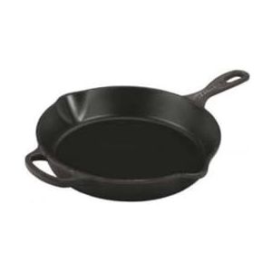 Le Creuset Signature 20187260000422 Diepe geëmailleerde gietijzeren koker, met steungreep en twee schenktuiten, 26 cm, 2 liter, mat zwart