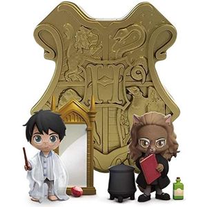 Famosa - Harry Potter serie 2 magische capsules, mysterieus capsulecadeau met een pop en accessoires; figuren scènes Harry Potter, zoals Hermelien of rum, willekeurig model