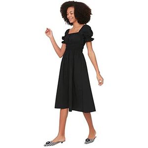 Trendyol Trendyol Dames Midi Skater stoffen jurk normale pasvorm Trendyol stoffen halflange jurk voor dames, zwart.