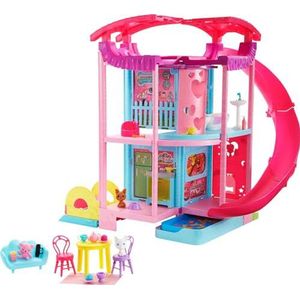 Barbie Chelsea Poppenhuis met meubels, glijbaan, zwembad en accessoires, cadeau + 3 jaar (Mattel HHX44)