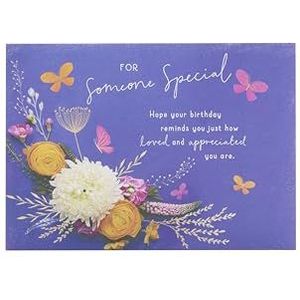 UK Greetings Verjaardagskaart voor haar/vriendin - bloemenpatroon en blauw