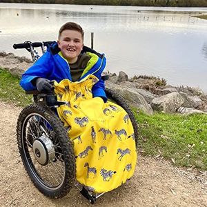 Bundlebean - 100% waterdichte rolstoelbekleding met fleece gevoerd - comfortabel voor rolstoel en kinderwagen met speciale behoeften - kindermaat (gele zebra)