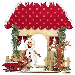 Petra's Bastel News Huis met hek en sneeuwpop met lijm, vilt en houten delen kleur rood knutselset van hout 25 x 18 x 5 cm