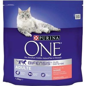 PURINA ONE Bifensis Zalmvoer voor volwassen katten, zak van 1,5 kg, 6 stuks