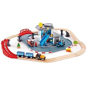 Hape Circuit Speelgoed 55-delig - Bouwspel voor kinderen vanaf 3 jaar - speelgoed compatibel met traditionele houten treincircuits