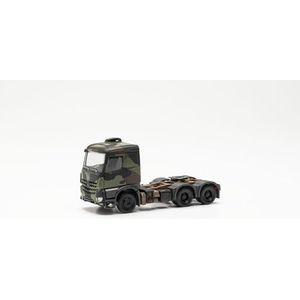 herpa Mercedes-Benz Arocs 6x4 vrachtwagen, Duitse legertractor, miniatuur in schaal 1:87, verzamelstuk, gemaakt in Duitsland, kunststof